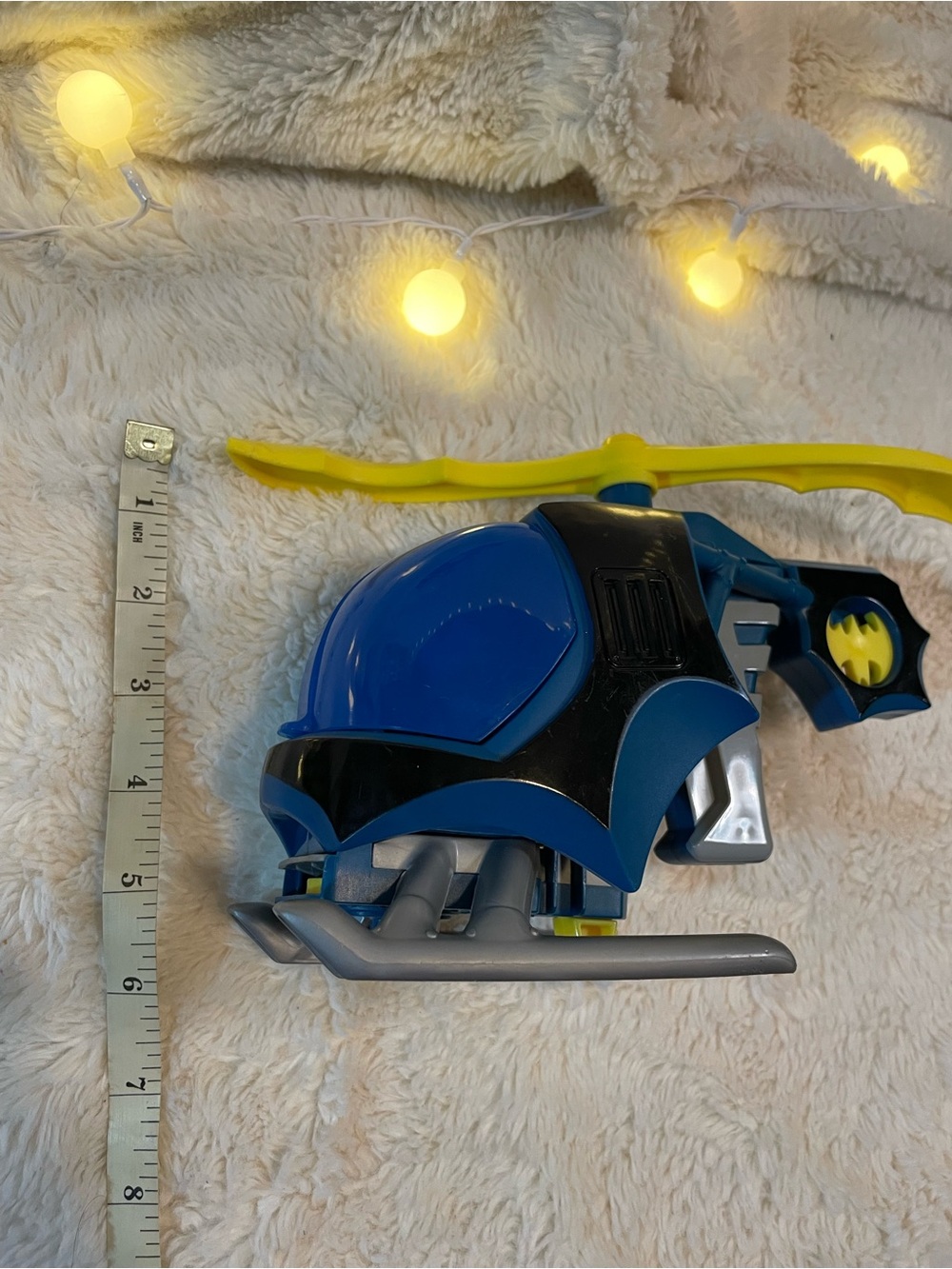 Batman Blue Rescue Chopper with Yellow Rotor - Picture 7 of 8